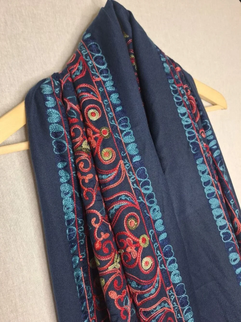💙 Cashmere Label Oversized Navy Embroidered Paisley Pashmina Scarf Shawl Fringe